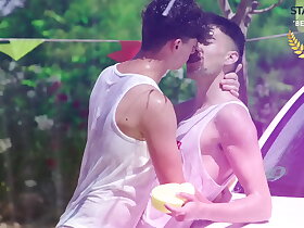 STAXUS ::  We washed my car increased by my friend couldn't keep it together. Awesome fixture of fun