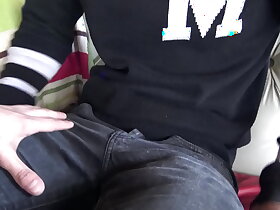 Sensual Latin Delivery Guy Makes Extra Money For Concurring Relieve